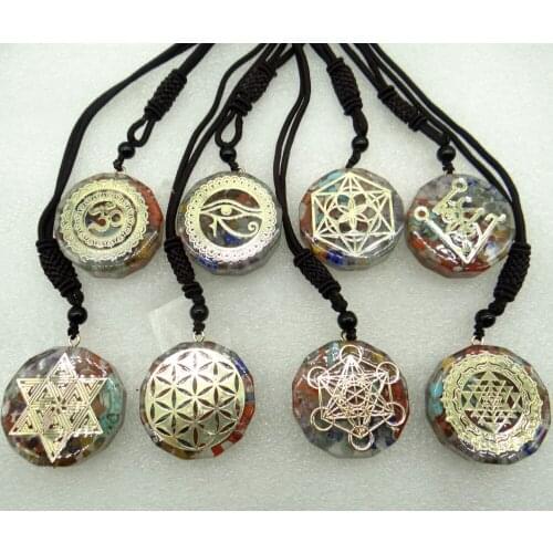 Retro Colorful Chips Natural Stone opal Amethysts Chakra Orgone Energy beads Pendulum Amulet Reiki Healing Pendant Necklace 8pc