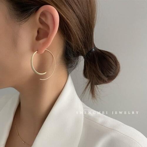 Summer simple and creative Korean version of the large circle trend party earrings for women holiday gift jewelry