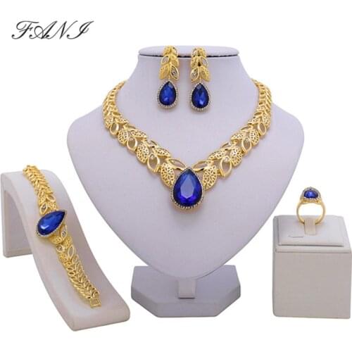 Wholesale Bridal Gift Nigerian Woman Wedding Fashion African Beads Jewelry Set Dubai Gold Color Jewelry retailers Costume Design
