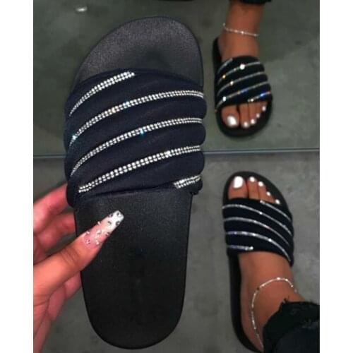 2020 New Summer PInk Rhinestone Bright Diamond Slippers Candy Color Flat Women Sandals Beach Non-slip Durable Bling Bling Slides