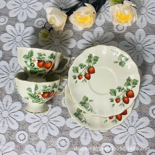 French retro Phnom Penh Cream Strawberry small fresh afternoon tea ceramic coffee cup plate big mouth milk tea cup teapot