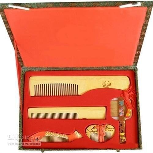 2019 Guaranteed 100% Chinese Characteristics gift fish five pieces group boxwood comb good gift fo