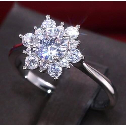 USTAR Shiny AAA cubic zirconia flower wedding rings for women fashion jewelry delicate silver color engagement rings female anel