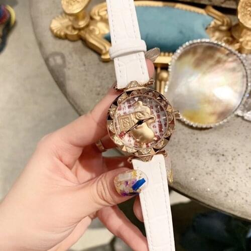 China Culture Lucky Pig Spinning Watches Golden Animal GOOD LUCK Rotating Watch Blessing Words FU Fashion Wrist watch Crystals