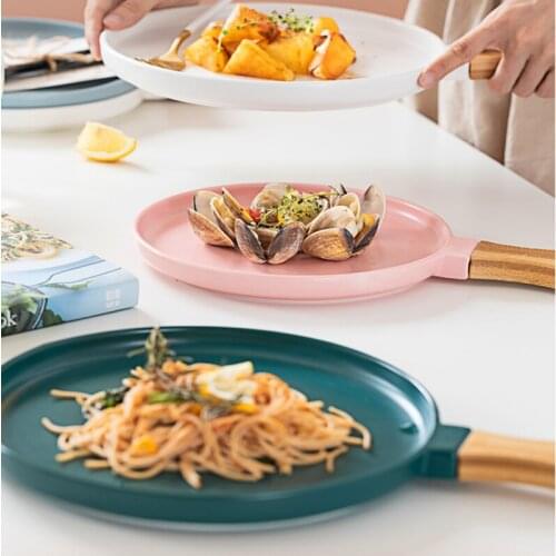 High-quality Ceramic Dinner Plate Steak Plate Creative Wooden Handle Round Tray Home Breakfast Plate Baked Dessert Pizza Plate