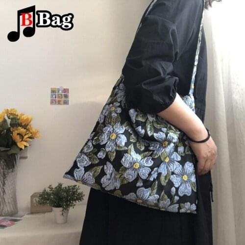Women Fashion Retro fabric with retro oil painting texture Handbag Casual Tote ladies Books Bag underarm bag shopping bag