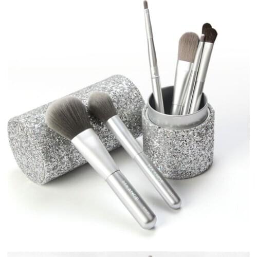 2021 new 7 Pcs makeup brush set powder concealer eyebrow eye shadow lip beauty makeup tool design beginner with storage bucket