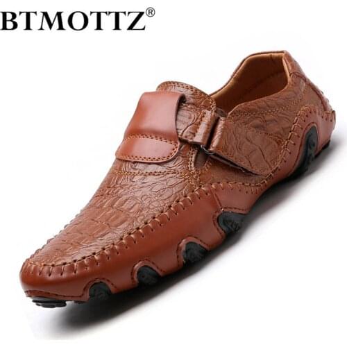 Handmade Genuine Leather Mens Shoes Casual Brand Italian Men Loafers Fashion Breathable Driving Shoes Slip on Moccasins BTMOTTZ