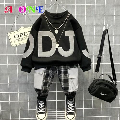 Boy outfits baby boy clothes set kids Sweater + pants 2 pcs set fashion Velvet lluminous reflection letter jogger set