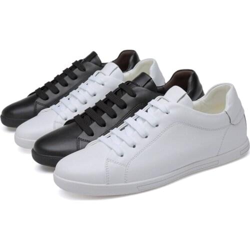 Mens leather casual shoes white and black two-layer leather upper rubber sole board shoes flat sole soft comfortable shoehb