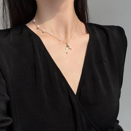 Fashion Personality Necklace Temperament Pearl Fairy Fan Fishtail Collarbone Chain Web Celebrity Bestie Choker women Jewelry