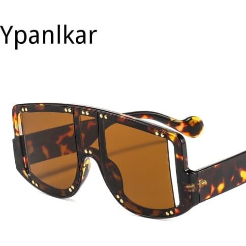 New Metal Sunglasses Rivet Eyewear Oversized Mirror Square Men Women Shades Glasses Trend Unique Female UV400