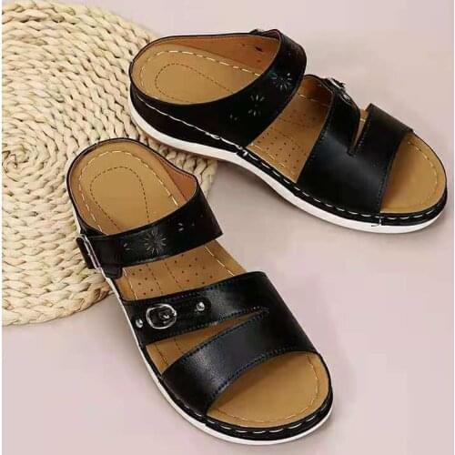 New 2021 Summer Women Slipper Casual Beach Double Metal Buckle Sandals Outdoor Non Slip Leather Slides Woman Shoes