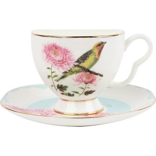 Luxury European Coffee Cup and Saucer Porcelain British Tea Cup Set Reusable White Tasse A Cafe Ceramique Home Drinkware QAB50BZ