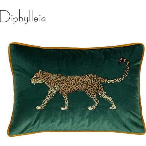 Diphylleia Decorative Pillow Case Retro Style Luxury Velvet Golden Leopard Embroidery Sofa Bedding Cushion Cover Free Shipping