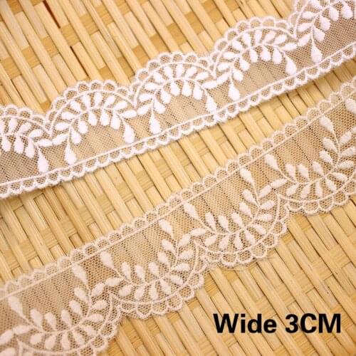 3CM Wide And High Quality Lace Fabric Embroidery Flowers Applique Handmade DIY Veil Sewing Clothing Decoration
