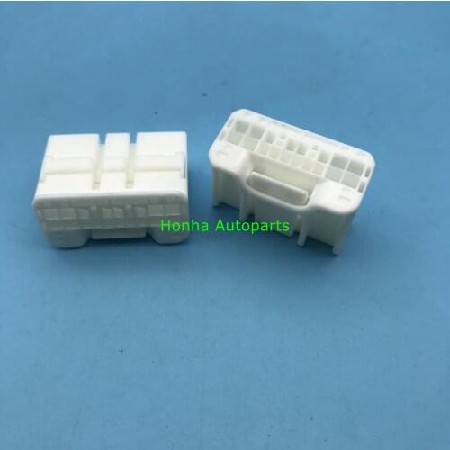 Free shipping 2/5/10/20/50 pcs auto 18pin unsealed housing plug wire electric cable wire harness connector 6098-5604