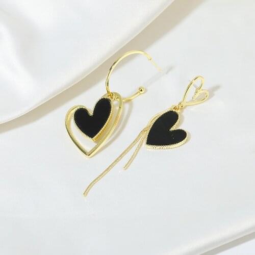 Korean Fashion Earrings 2021 New Temperament Earrings Asymmetric Love Tassel Fashion Net Red Heart-shaped Long Earrings womens