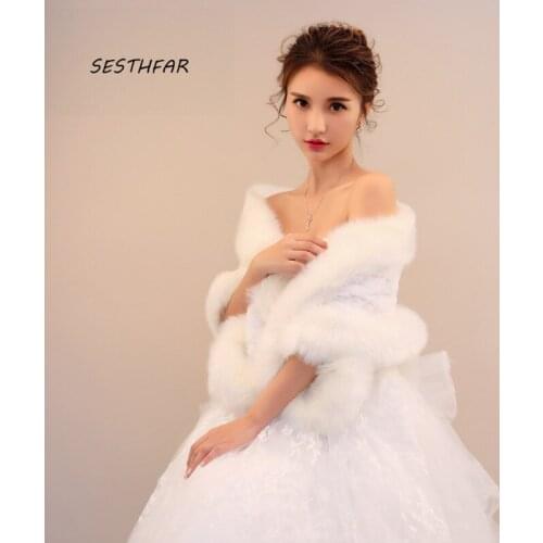 Fur Bridal Wraps Warm Bolero Luxury Faux Fur Wedding Shawls Imitation For Evening Dresses Wedding Accessories PJ040