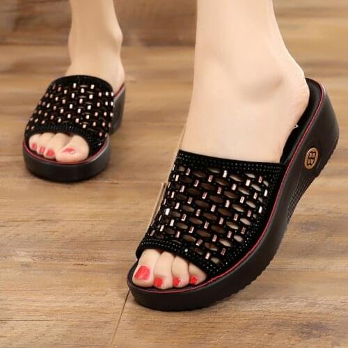 Slippers Womens Summer OuterWear Fashion Rhinestone Middle-aged Mother Shoes Large Size 41 Fashion Sandals