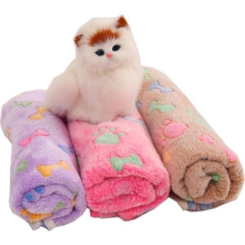 Pet Dog Mats Dog Beds Soft Coral Flannel Paw Foot Print Warm Pet Blanket Sleeping Beds Cover Mat For Small Medium Dogs Cats
