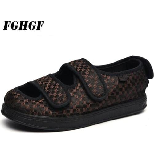 Spring and autumn new products for the elderly can adjust the widening of the net cloth shoes Foot swelling and deformities can