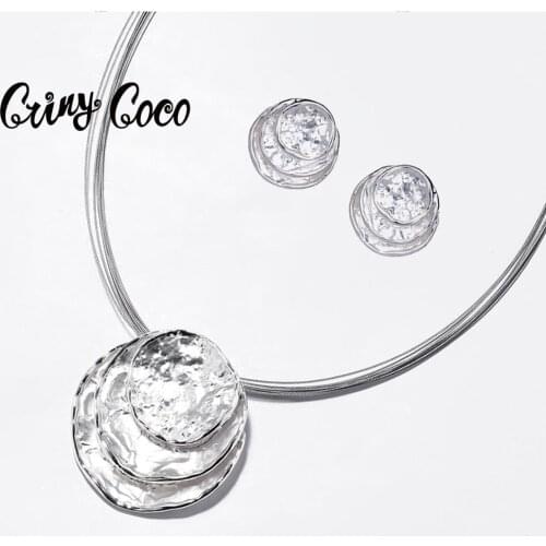 Cring Coco Chokers On The Neck