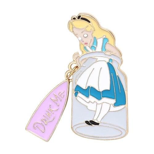 Cartoon Girl Princess Alice Dream Brooches Fairytale Enamel Pins Bag Clothes Button Badge Badge Jewelry Gift for Kids Friends