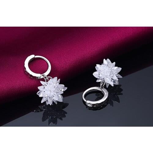 925 silver needle Flower Carved Earrings Female Crystal from Austrian Simple Temperament Wild Anti-allergic