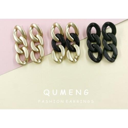 2020 European Style Unique design Matte gold thick wire link chunky resin stud earrings for women simple Acrylic long Jewellery