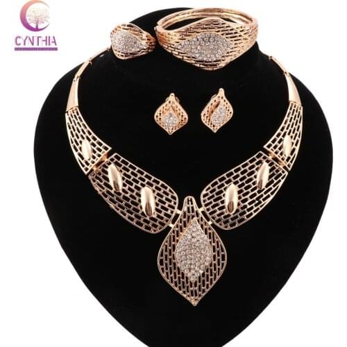 Women Trendy jewelry sets with earrings statement necklace for party wedding Exclusive sales Necklace 2017