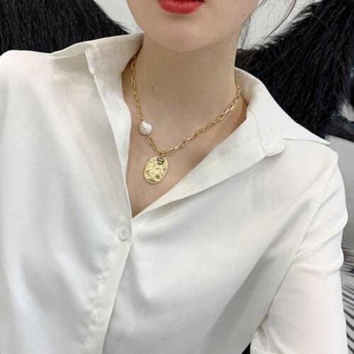 Fashion Real Freshwater Pearl Necklaces Choker Women Girls Statement Pearl Gold Chain Geometric Oval Pendant Necklace Collar