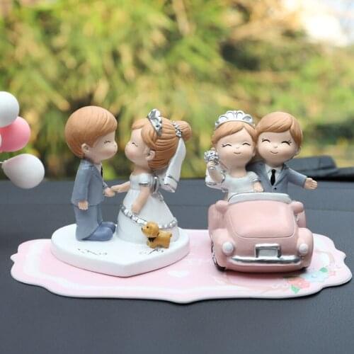 Wedding Ornament Cute Cartoon Couple Propose/Kissing Resin Crafts Cake Top Decoration for Home Shelf Party Car Interior TS1