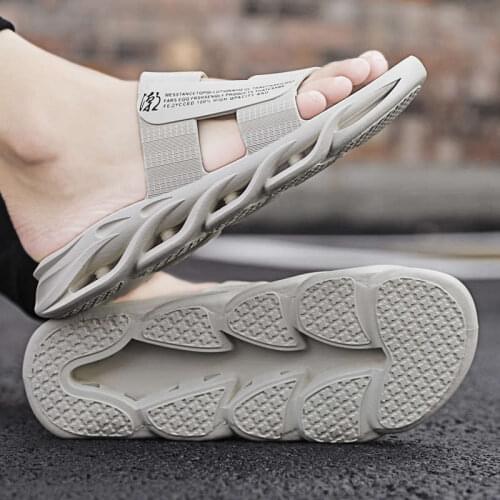 Slipper Female Mens Home Slippers Mens Flip Flops Sandals For Women Luxury Mens Shoe tennis Crogs Krasaovki New Trainers