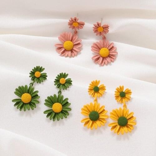 Fashion Earrings Small Daisy Earrings Female Korean Temperament Earrings New Wave Ins Earrings Gift