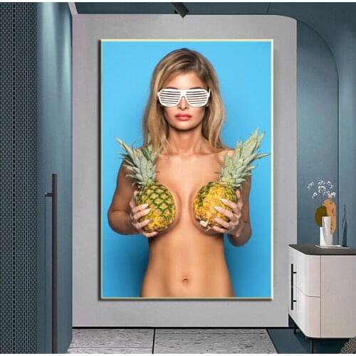 Wall Art Poster and Prints Sexy Naked Women Holding Pineapple Canvas Painting Cuadros Modern Home Bedroom Decoration Picture