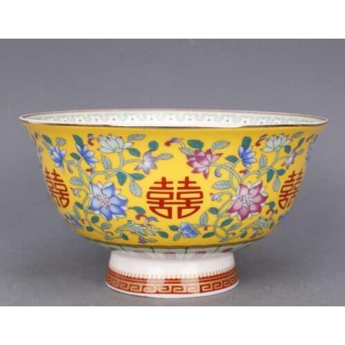 Chinese Qing Qianlong Famille Rose Porcelain Yellow Glaze Hand Painted Bowl 5"