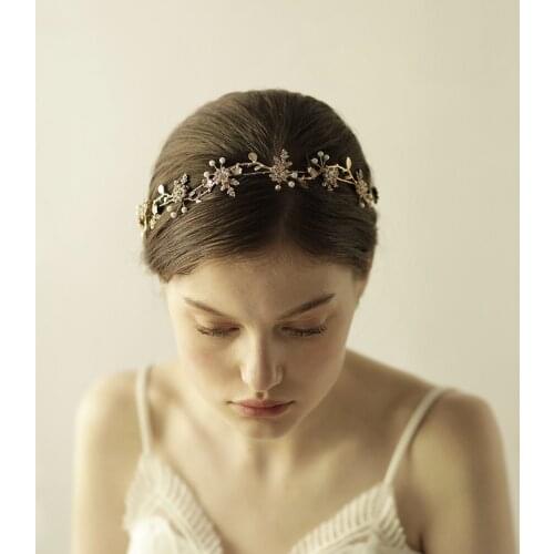 Romantic Sweetheart Bridal Headdress Alloy Rhinestone Crystal Flower Chain Headband with Ribbon for Wedding Perform Studio O821