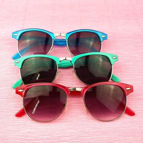 New Young Fashion Sunglasses In Blog Show Sport Shine Outdoor Eyewear All-Match Dot Retro Travel Beach Glasses Candy Unisex