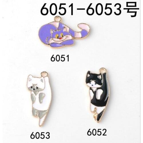 10pcs New cute black and white cat drop oil pendant alloy jewelry accessories diy alloy accessories 6051-6053