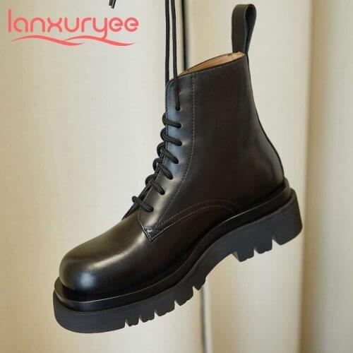 Lanxuryee handmade top quality winter season natural leather round toe thick bottom riding boots classic style ankle boots L19