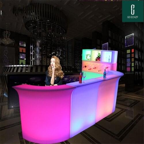 2021 New outdoor use Led luminous cocktail table creative bar plastic table nightclub bar disco supplies cocktail table