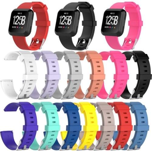 MASiKEN Replacement Premium TPE Wrist Band Strap for Fitbit Versa Sports Smart Watch Bracelet Wristbands large/Small