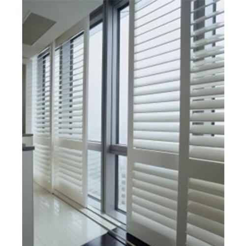 Indoor 100% Basswood Sliding Shutters For Windows And Doors With Frame And Rail Plantation Shutters Window Blinds Flat Plate