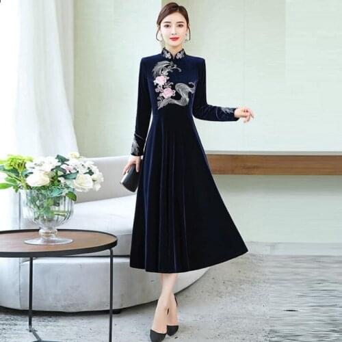 Women Winter Elegant Cheongsam Dress Embroidery Velvet Dress Female Long Party Robe Femme Chinese Dress Qipao Vestidos TA2476