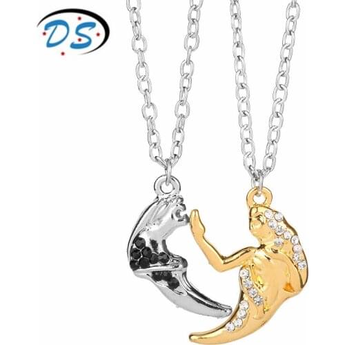 1pack=2pac AVP Alien Predator Necklace Pair Jewelry for Women Men Rhinestone Necklace Link Chain Colar Choker Necklace
