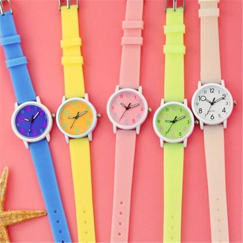 Hot Winter Childrens Watch Girl Princess Kids Watches Cute Cartoon Student Boys and Girls Quartz Clock Children Watch