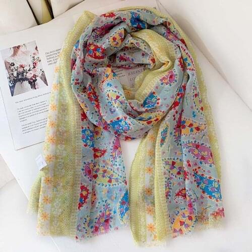2020 New Spring Paisley Print Fringe Scarves Shawls Women Long Soft Trendy Floral Scarf Wrap Hijab Muffler Free Shipping