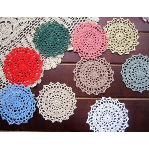Set of 4 pieces, doily Assorted Shabby Chic Vintage Look Crocheted Cotton Doilies