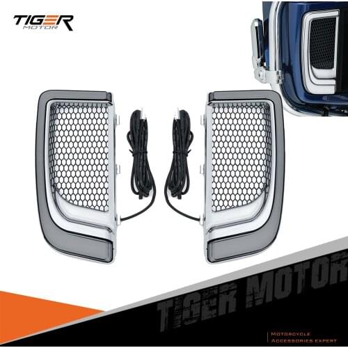 For Harley Touring FLHTCU FLHTCUL FLHTK FLTRK FLHXSE LED Fairing Lower Grills Turn Signal Light